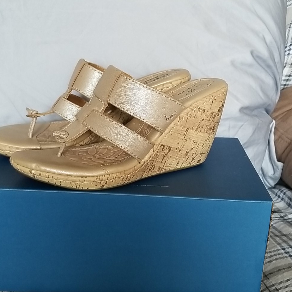 Born wedge leather sandal